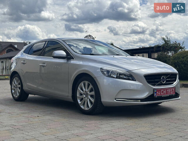 Серый Вольво В40, объемом двигателя 1.6 л и пробегом 228 тыс. км за 10990 $, фото 46 на Automoto.ua