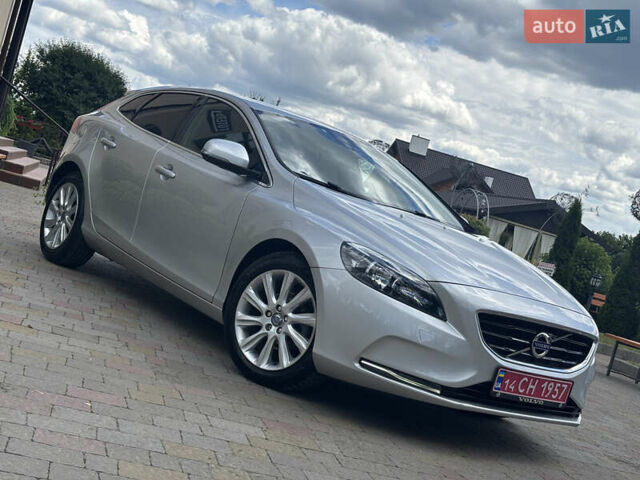 Сірий Вольво V40, об'ємом двигуна 1.6 л та пробігом 228 тис. км за 10990 $, фото 24 на Automoto.ua