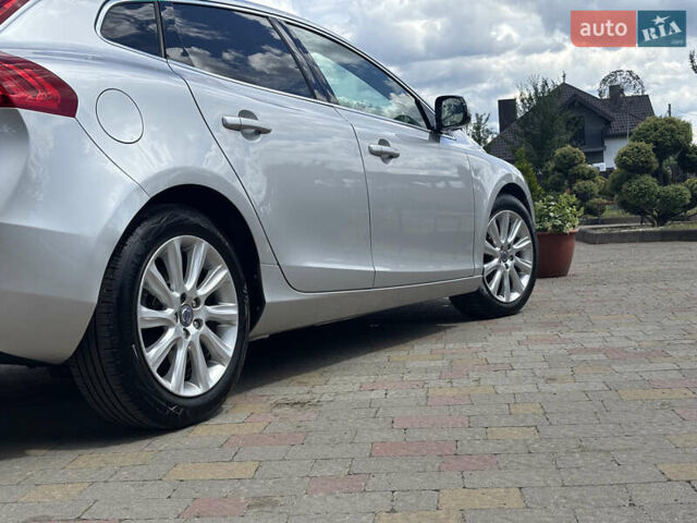 Сірий Вольво V40, об'ємом двигуна 1.6 л та пробігом 228 тис. км за 10990 $, фото 50 на Automoto.ua