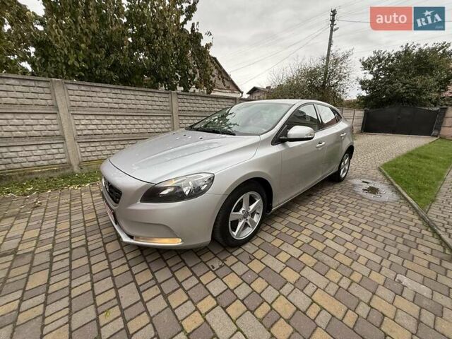 Вольво В40 2014 в Луцке на Automoto.ua Серый Вольво В40, объемом двигателя 1.56 л и пробегом 230 тыс. км за 10900 $, фото 34 на Automoto.ua