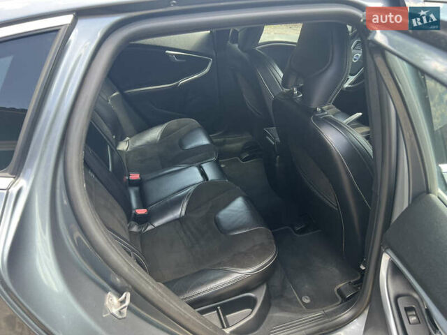 Сірий Вольво V40, об'ємом двигуна 1.98 л та пробігом 233 тис. км за 8500 $, фото 31 на Automoto.ua
