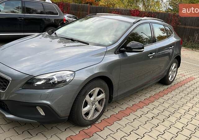 Сірий Вольво V40, об'ємом двигуна 1.56 л та пробігом 105 тис. км за 21000 $, фото 3 на Automoto.ua