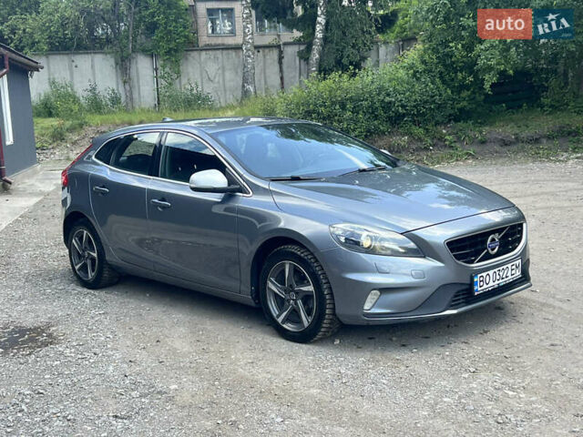 Сірий Вольво V40, об'ємом двигуна 1.98 л та пробігом 233 тис. км за 8500 $, фото 4 на Automoto.ua