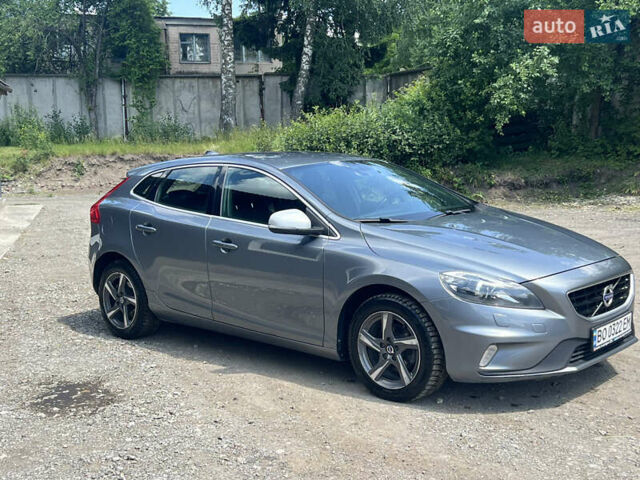 Сірий Вольво V40, об'ємом двигуна 1.98 л та пробігом 233 тис. км за 8500 $, фото 11 на Automoto.ua