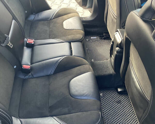 Серый Вольво В40, объемом двигателя 1.97 л и пробегом 230 тыс. км за 15000 $, фото 7 на Automoto.ua