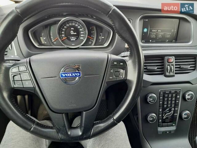 Сірий Вольво V40, об'ємом двигуна 1.56 л та пробігом 223 тис. км за 13500 $, фото 15 на Automoto.ua