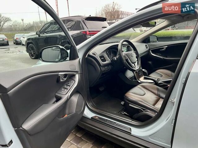 Серый Вольво В40, объемом двигателя 2 л и пробегом 135 тыс. км за 17900 $, фото 12 на Automoto.ua