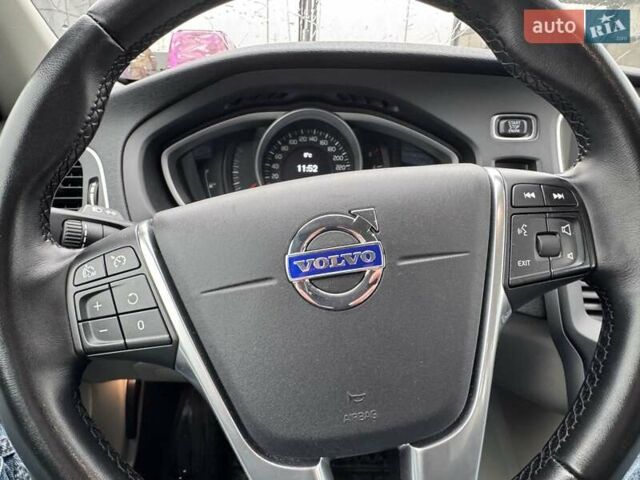 Сірий Вольво V40, об'ємом двигуна 1.97 л та пробігом 218 тис. км за 14100 $, фото 16 на Automoto.ua