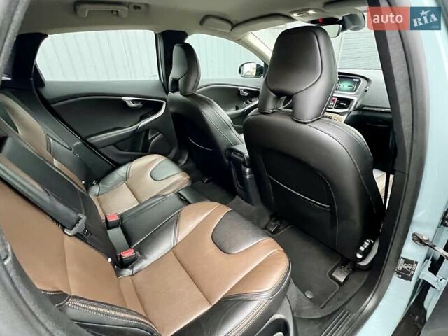 Серый Вольво В40, объемом двигателя 2 л и пробегом 135 тыс. км за 17900 $, фото 37 на Automoto.ua