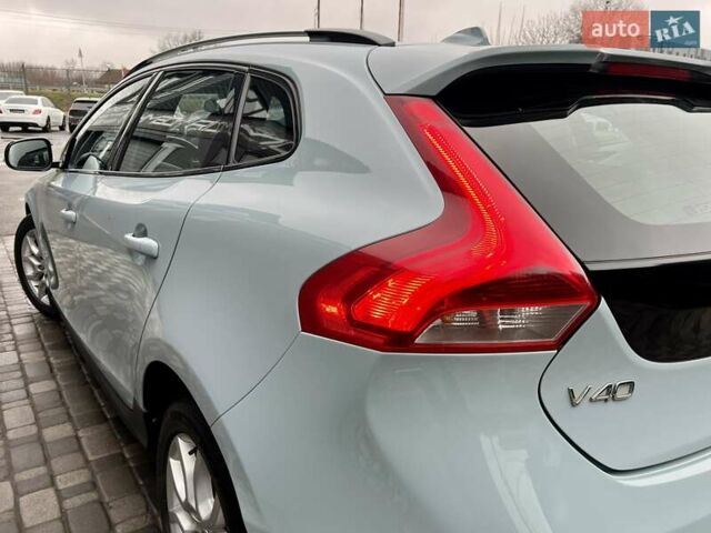 Серый Вольво В40, объемом двигателя 2 л и пробегом 135 тыс. км за 17900 $, фото 61 на Automoto.ua