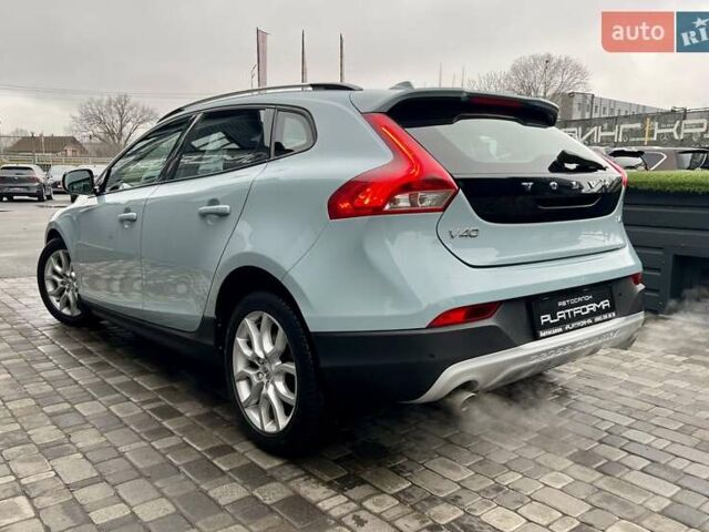 Серый Вольво В40, объемом двигателя 2 л и пробегом 135 тыс. км за 17900 $, фото 82 на Automoto.ua