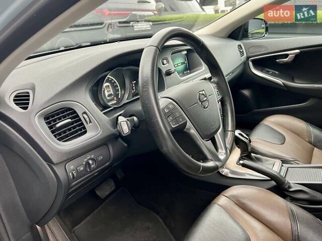 Серый Вольво В40, объемом двигателя 2 л и пробегом 135 тыс. км за 17900 $, фото 14 на Automoto.ua