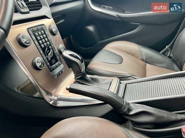 Серый Вольво В40, объемом двигателя 2 л и пробегом 135 тыс. км за 17900 $, фото 16 на Automoto.ua