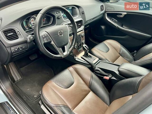 Серый Вольво В40, объемом двигателя 2 л и пробегом 135 тыс. км за 17900 $, фото 21 на Automoto.ua