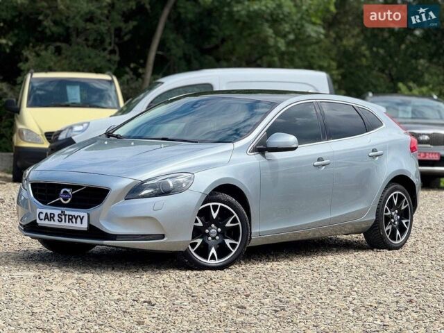 Сірий Вольво V40, об'ємом двигуна 1.97 л та пробігом 250 тис. км за 12500 $, фото 5 на Automoto.ua