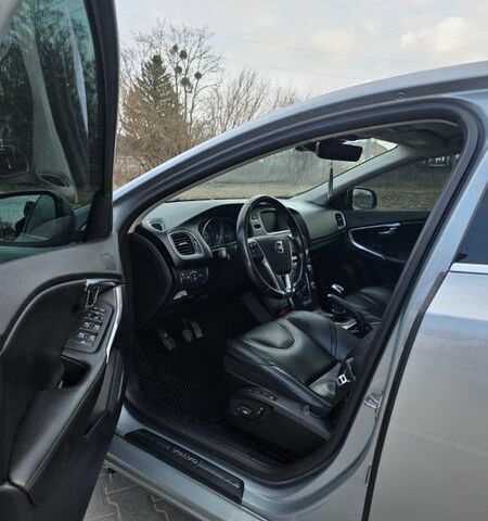 Серый Вольво В40, объемом двигателя 1.97 л и пробегом 246 тыс. км за 14200 $, фото 10 на Automoto.ua