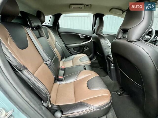 Серый Вольво В40, объемом двигателя 2 л и пробегом 135 тыс. км за 17900 $, фото 36 на Automoto.ua