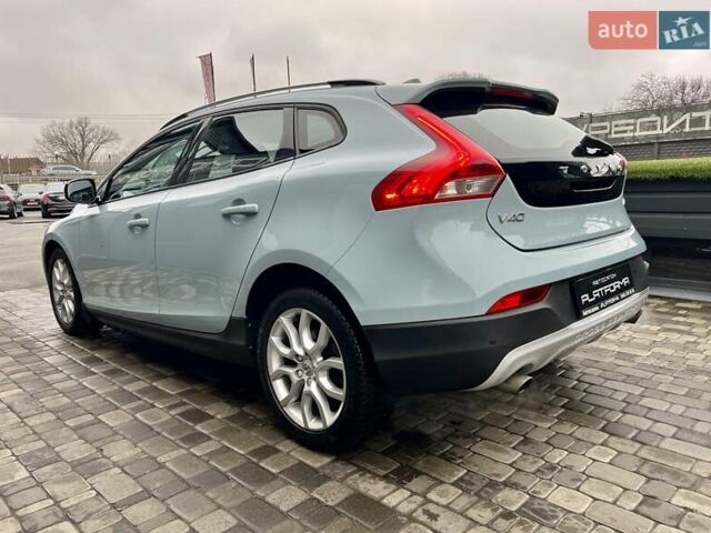 Серый Вольво В40, объемом двигателя 2 л и пробегом 135 тыс. км за 17900 $, фото 5 на Automoto.ua