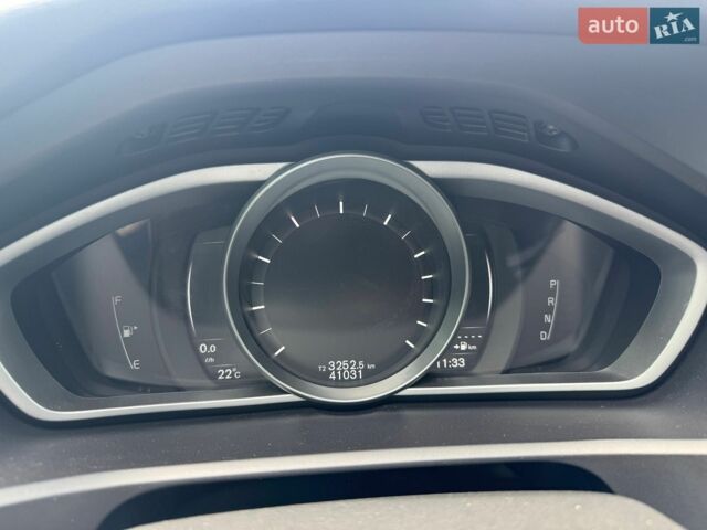 Сірий Вольво V40, об'ємом двигуна 2 л та пробігом 41 тис. км за 15000 $, фото 12 на Automoto.ua
