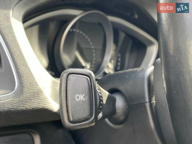 Вольво V40 2017 у Миколаєві на Automoto.ua Сірий Вольво V40, об'ємом двигуна 2 л та пробігом 106 тис. км за 17500 $, фото 45 на Automoto.ua