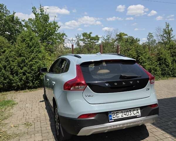 Вольво V40 2017 у Миколаєві на Automoto.ua Сірий Вольво V40, об'ємом двигуна 1.97 л та пробігом 106 тис. км за 17000 $, фото 2 на Automoto.ua