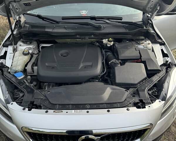 Серый Вольво В40, объемом двигателя 1.97 л и пробегом 20 тыс. км за 19500 $, фото 2 на Automoto.ua