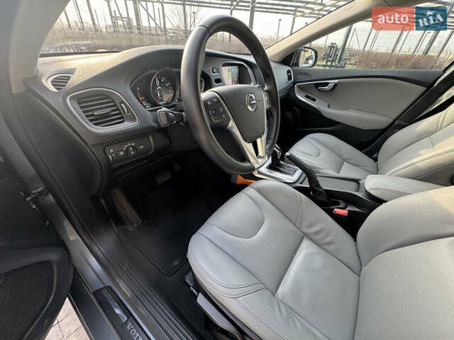 Сірий Вольво V40, об'ємом двигуна 1.5 л та пробігом 138 тис. км за 15900 $, фото 12 на Automoto.ua