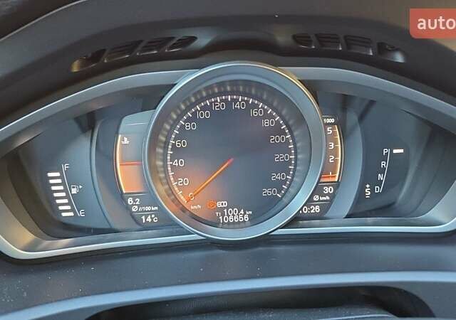 Вольво V40 2017 у Миколаєві на Automoto.ua Сірий Вольво V40, об'ємом двигуна 1.97 л та пробігом 106 тис. км за 17000 $, фото 5 на Automoto.ua