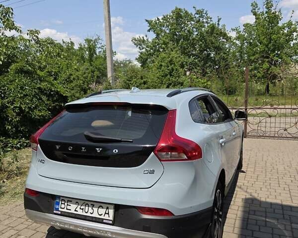 Вольво V40 2017 у Миколаєві на Automoto.ua Сірий Вольво V40, об'ємом двигуна 1.97 л та пробігом 106 тис. км за 17000 $, фото 1 на Automoto.ua