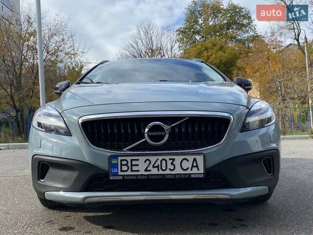 Вольво V40 2017 у Миколаєві на Automoto.ua Сірий Вольво V40, об'ємом двигуна 2 л та пробігом 106 тис. км за 17500 $, фото 6 на Automoto.ua