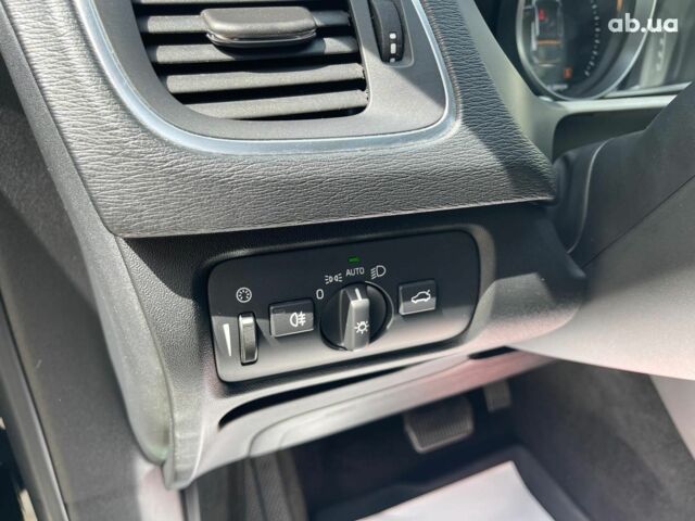 Серый Вольво В40, объемом двигателя 2 л и пробегом 43 тыс. км за 18390 $, фото 29 на Automoto.ua