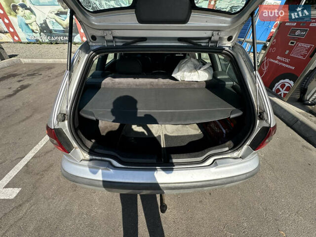 Сірий Вольво V40, об'ємом двигуна 1.87 л та пробігом 328 тис. км за 3000 $, фото 2 на Automoto.ua