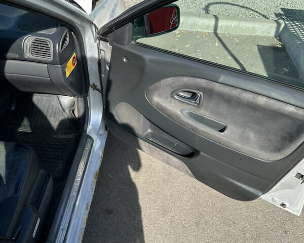 Сірий Вольво V40, об'ємом двигуна 1.87 л та пробігом 328 тис. км за 3000 $, фото 19 на Automoto.ua