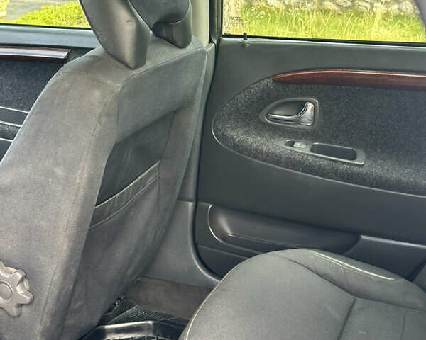 Сірий Вольво V40, об'ємом двигуна 1.87 л та пробігом 386 тис. км за 3500 $, фото 10 на Automoto.ua