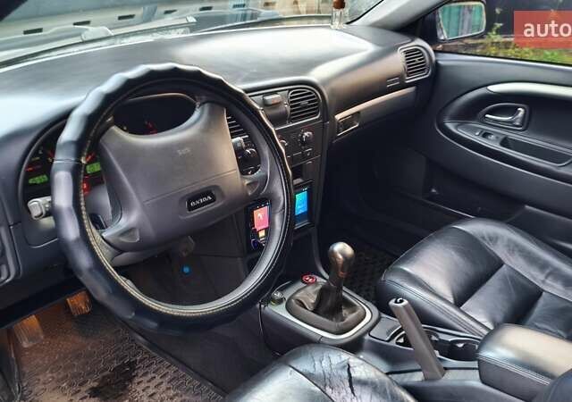 Серый Вольво В40, объемом двигателя 1.9 л и пробегом 430 тыс. км за 2998 $, фото 8 на Automoto.ua