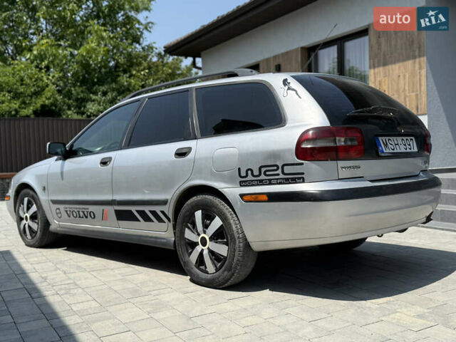 Сірий Вольво V40, об'ємом двигуна 0 л та пробігом 300 тис. км за 2200 $, фото 5 на Automoto.ua
