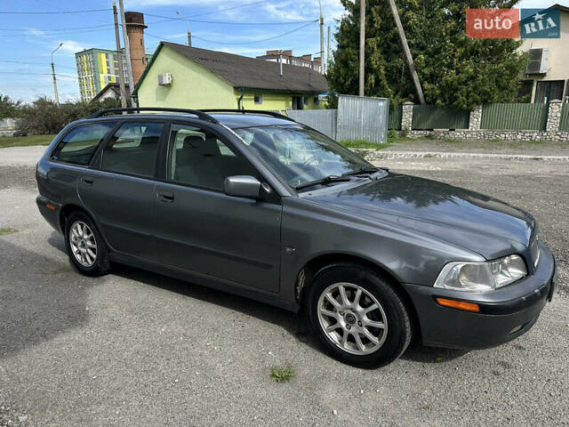 Сірий Вольво V40, об'ємом двигуна 1.87 л та пробігом 386 тис. км за 3500 $, фото 3 на Automoto.ua
