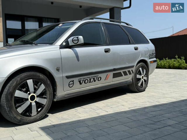 Сірий Вольво V40, об'ємом двигуна 0 л та пробігом 300 тис. км за 2200 $, фото 4 на Automoto.ua