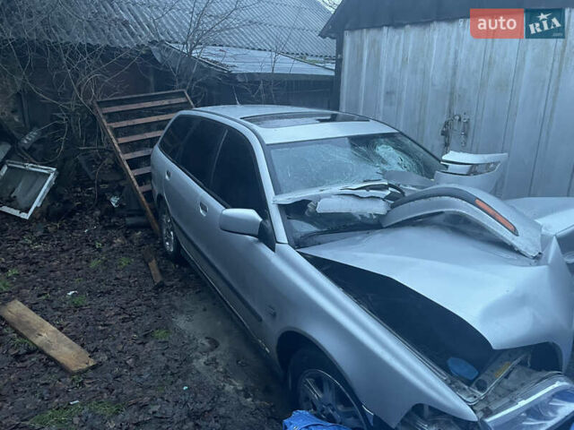 Вольво В40 2002 в Луцке на Automoto.ua Серый Вольво В40, объемом двигателя 1.9 л и пробегом 410 тыс. км за 1500 $, фото 7 на Automoto.ua