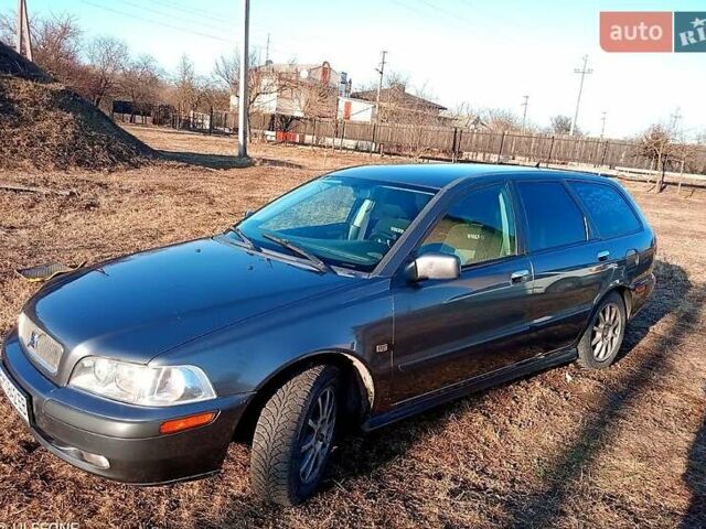 Сірий Вольво V40, об'ємом двигуна 1.9 л та пробігом 395 тис. км за 4800 $, фото 8 на Automoto.ua