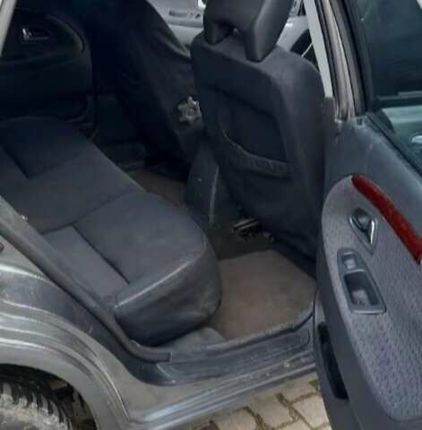 Серый Вольво В40, объемом двигателя 1.8 л и пробегом 360 тыс. км за 3500 $, фото 1 на Automoto.ua