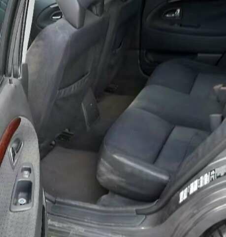 Серый Вольво В40, объемом двигателя 1.8 л и пробегом 360 тыс. км за 3500 $, фото 4 на Automoto.ua