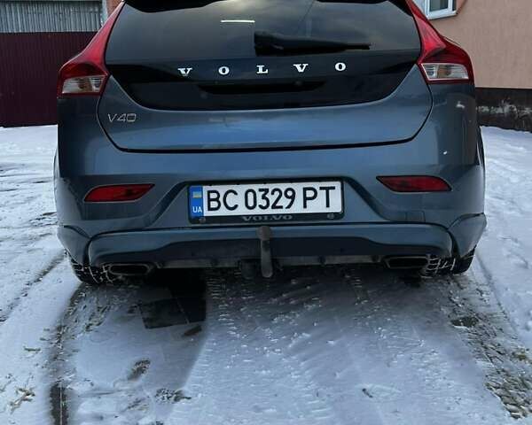 Синий Вольво В40, объемом двигателя 1.56 л и пробегом 250 тыс. км за 9300 $, фото 10 на Automoto.ua