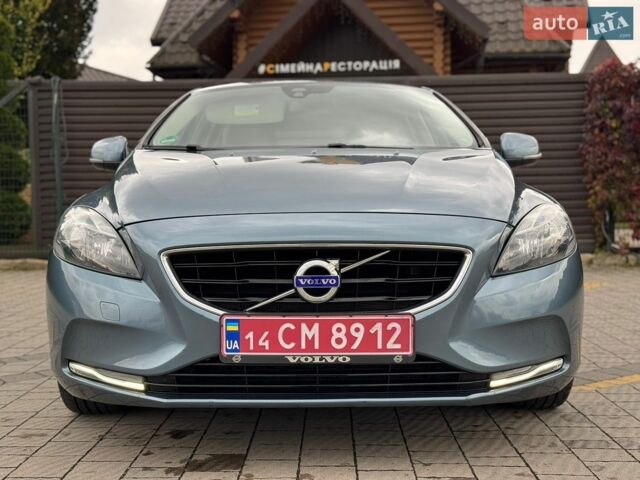 Синій Вольво V40, об'ємом двигуна 1.6 л та пробігом 205 тис. км за 9999 $, фото 29 на Automoto.ua
