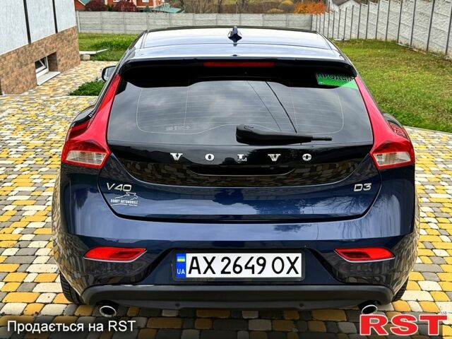 Синій Вольво V40, об'ємом двигуна 2 л та пробігом 273 тис. км за 13500 $, фото 7 на Automoto.ua