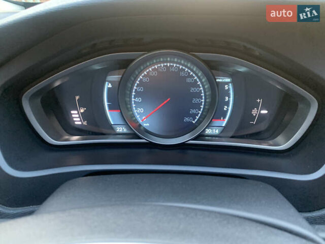 Синий Вольво В40, объемом двигателя 1.6 л и пробегом 240 тыс. км за 10200 $, фото 6 на Automoto.ua