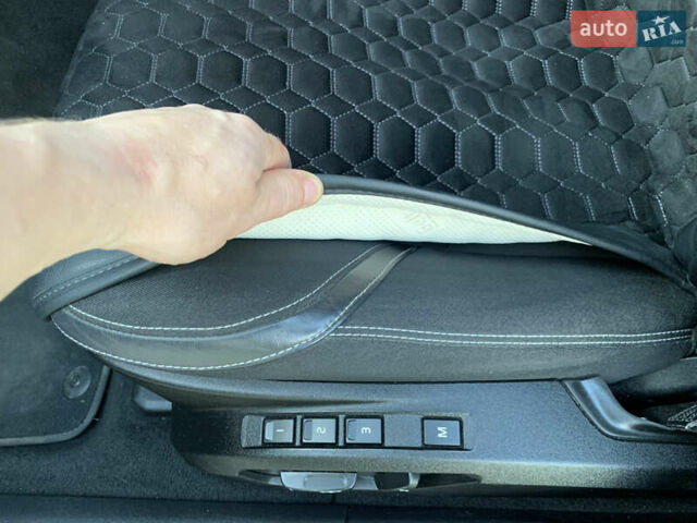 Синий Вольво В40, объемом двигателя 1.6 л и пробегом 240 тыс. км за 10200 $, фото 12 на Automoto.ua