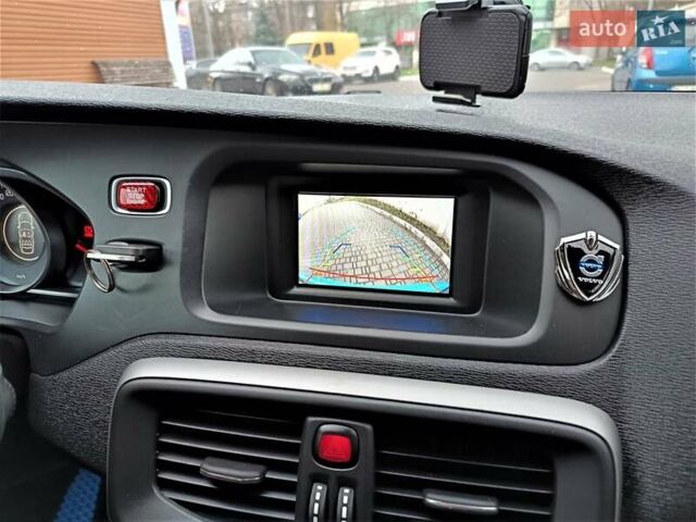 Синий Вольво В40, объемом двигателя 1.56 л и пробегом 165 тыс. км за 11700 $, фото 33 на Automoto.ua