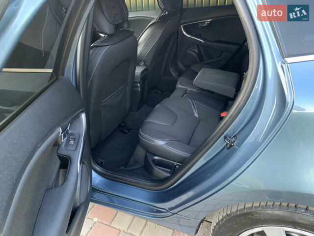 Синий Вольво В40, объемом двигателя 1.6 л и пробегом 240 тыс. км за 10200 $, фото 16 на Automoto.ua