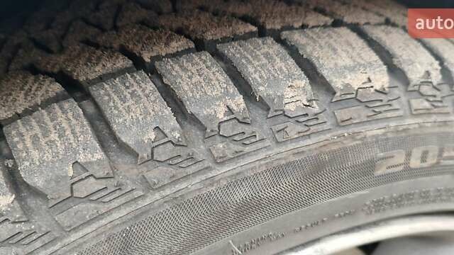 Синий Вольво В40, объемом двигателя 1.56 л и пробегом 238 тыс. км за 8500 $, фото 11 на Automoto.ua